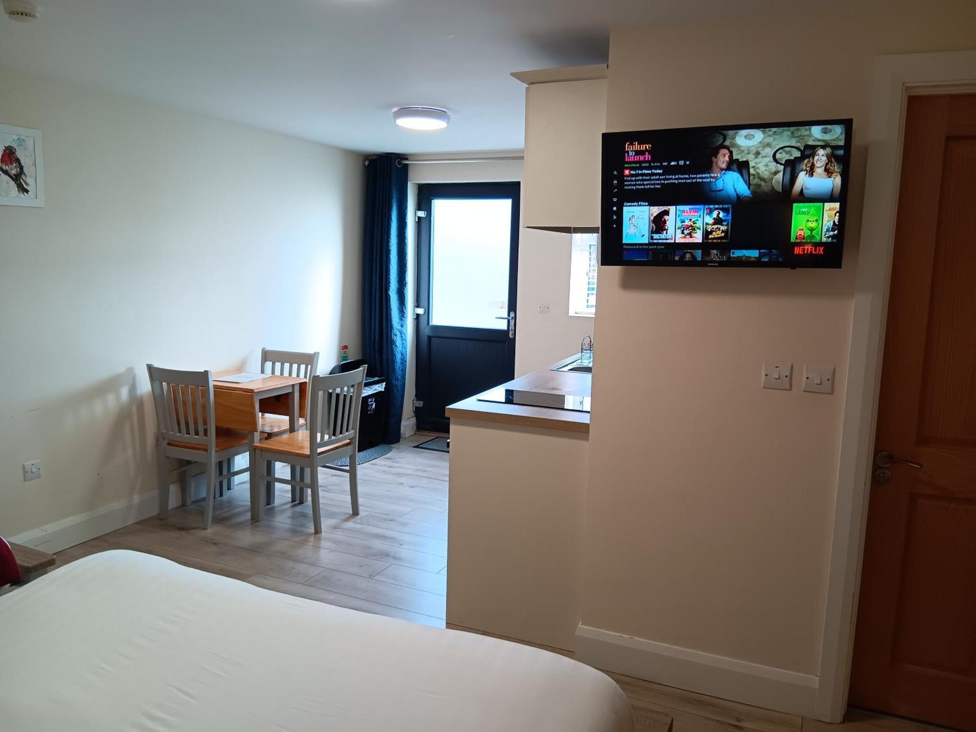 Matty'S Pub - Apartment'S Carlow Exteriör bild