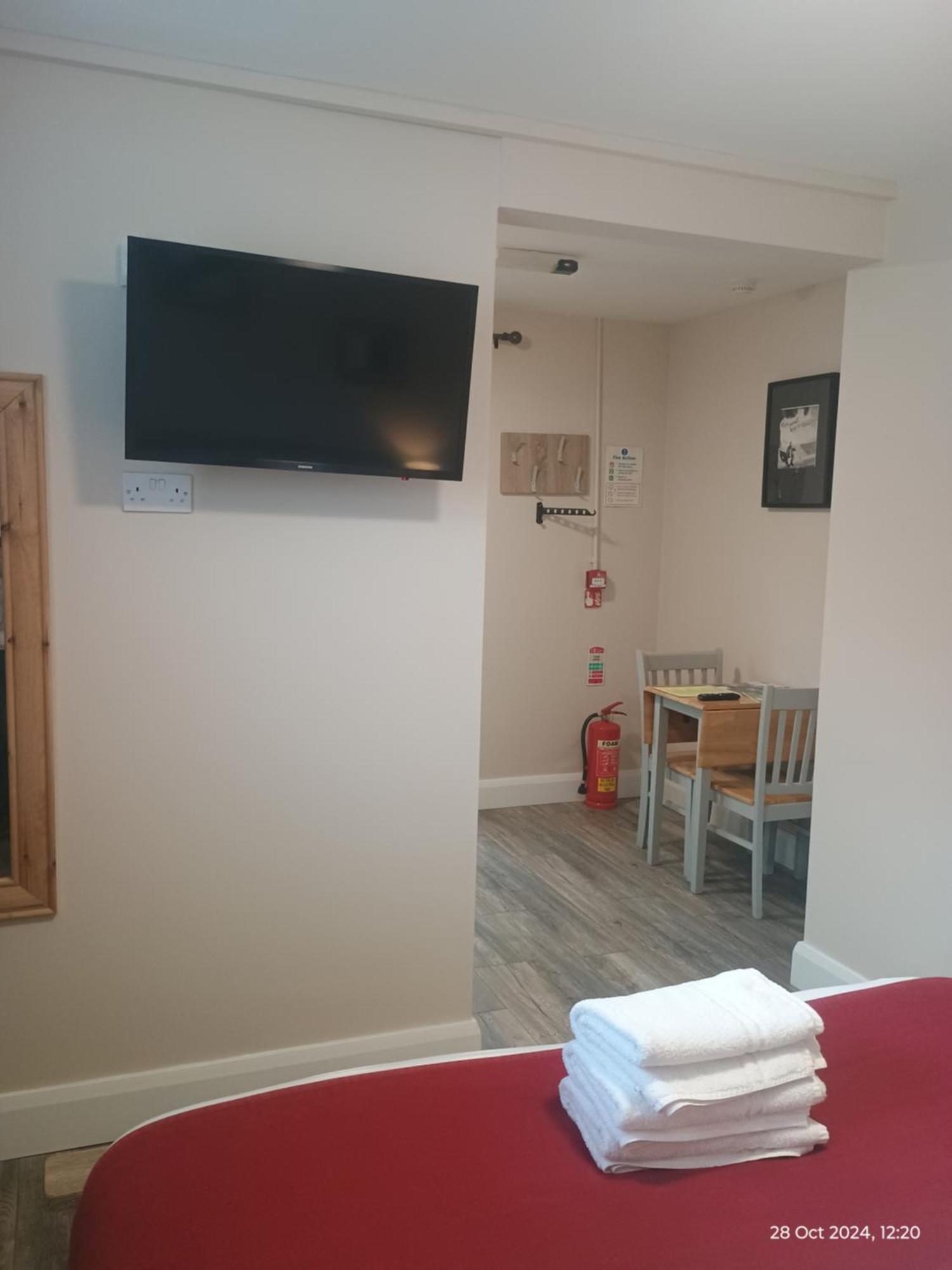 Matty'S Pub - Apartment'S Carlow Exteriör bild
